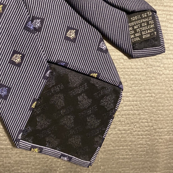 Vintage Gianni Versace - Picture 4 of 5